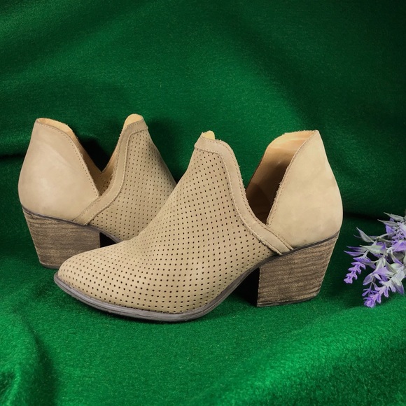 Steve Madden Shoes - Steve Madden Taupe CutOut Stack Heel Booties 8.5